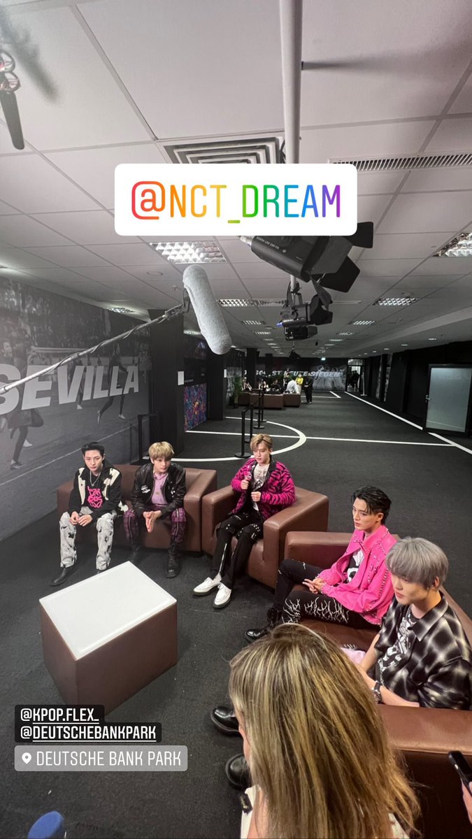 Clout News tweet media