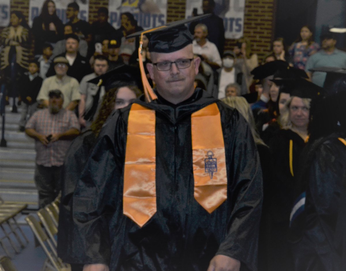 PatrickHenryCC's tweet photo. What a delight to celebrate our graduates together this morning. 

To all of our 2022 graduates, we are SO proud of all you have accomplished and look forward to seeing all the great things you will do. https://t.co/DExVQi75br