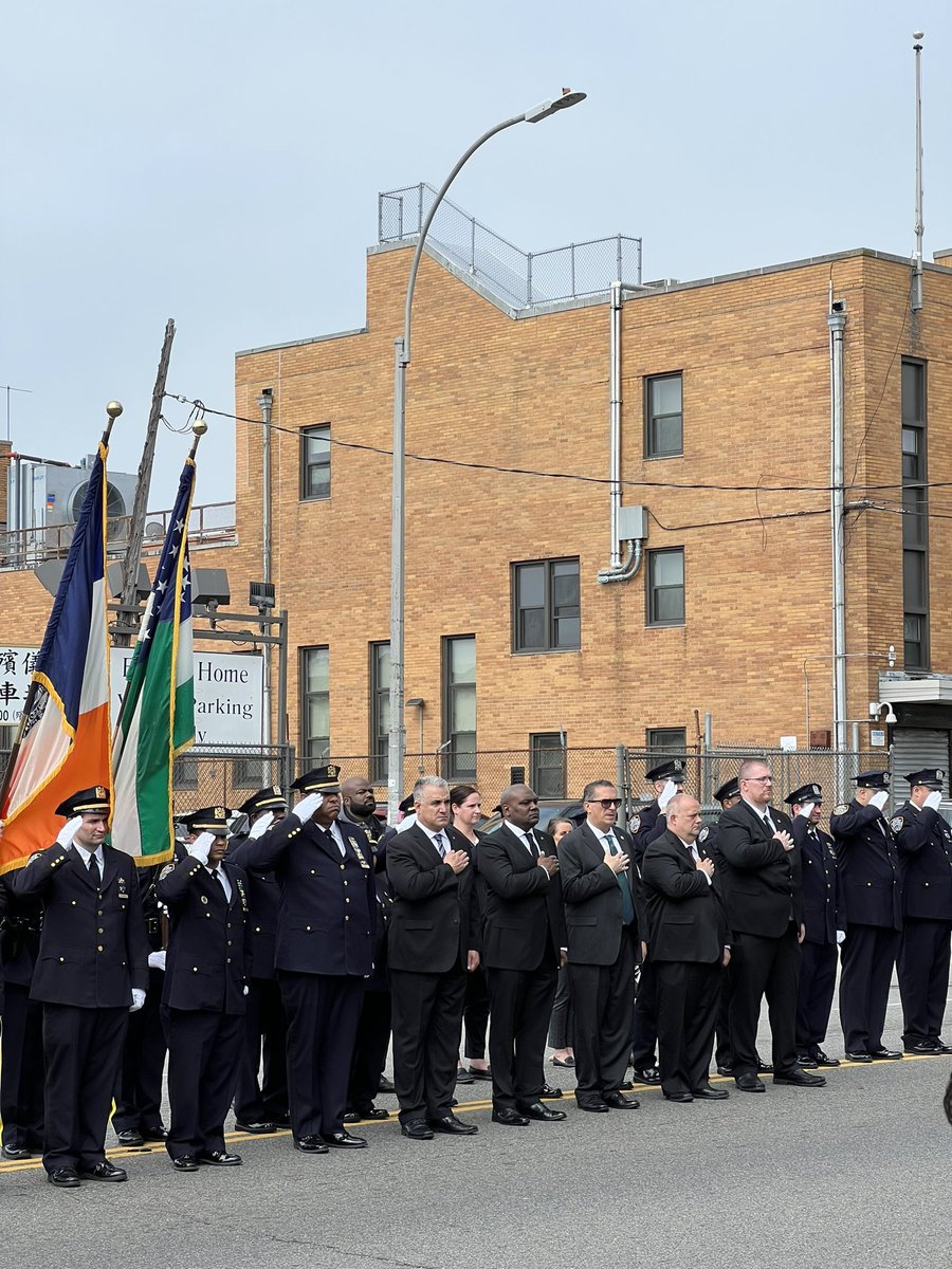 sbanypd's tweet photo. The SBA and NYPD bids a fond farewell to Sgt. Suwit Phoopradiyutthakul, 45, #PSA4 @NYPDPSA4, who passed away suddenly on 4/23/22. Appointed July 2004, he was married with 2 children. Thank you for your service. You will be missed. @nypdhousingbureau https://t.co/a3wVHtLgba