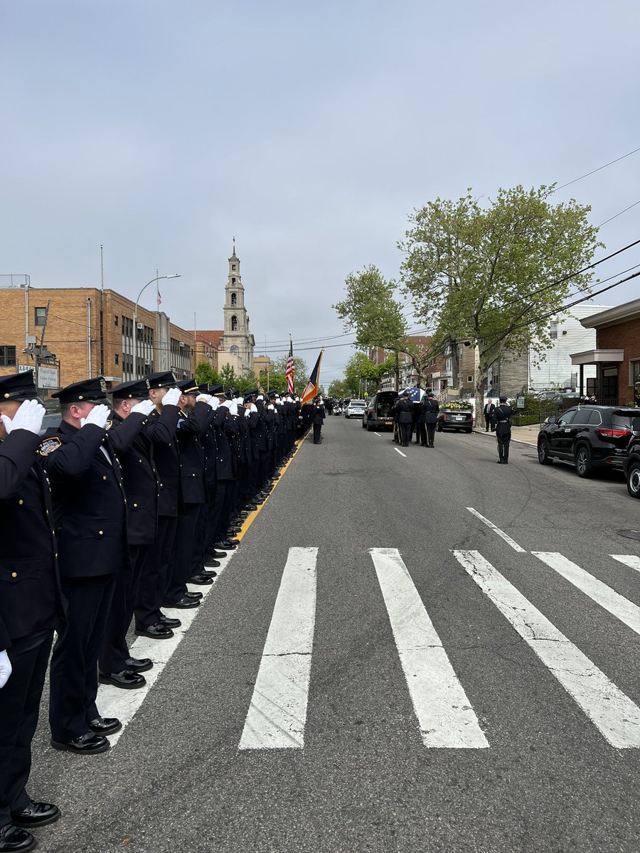 sbanypd's tweet photo. The SBA and NYPD bids a fond farewell to Sgt. Suwit Phoopradiyutthakul, 45, #PSA4 @NYPDPSA4, who passed away suddenly on 4/23/22. Appointed July 2004, he was married with 2 children. Thank you for your service. You will be missed. @nypdhousingbureau https://t.co/a3wVHtLgba