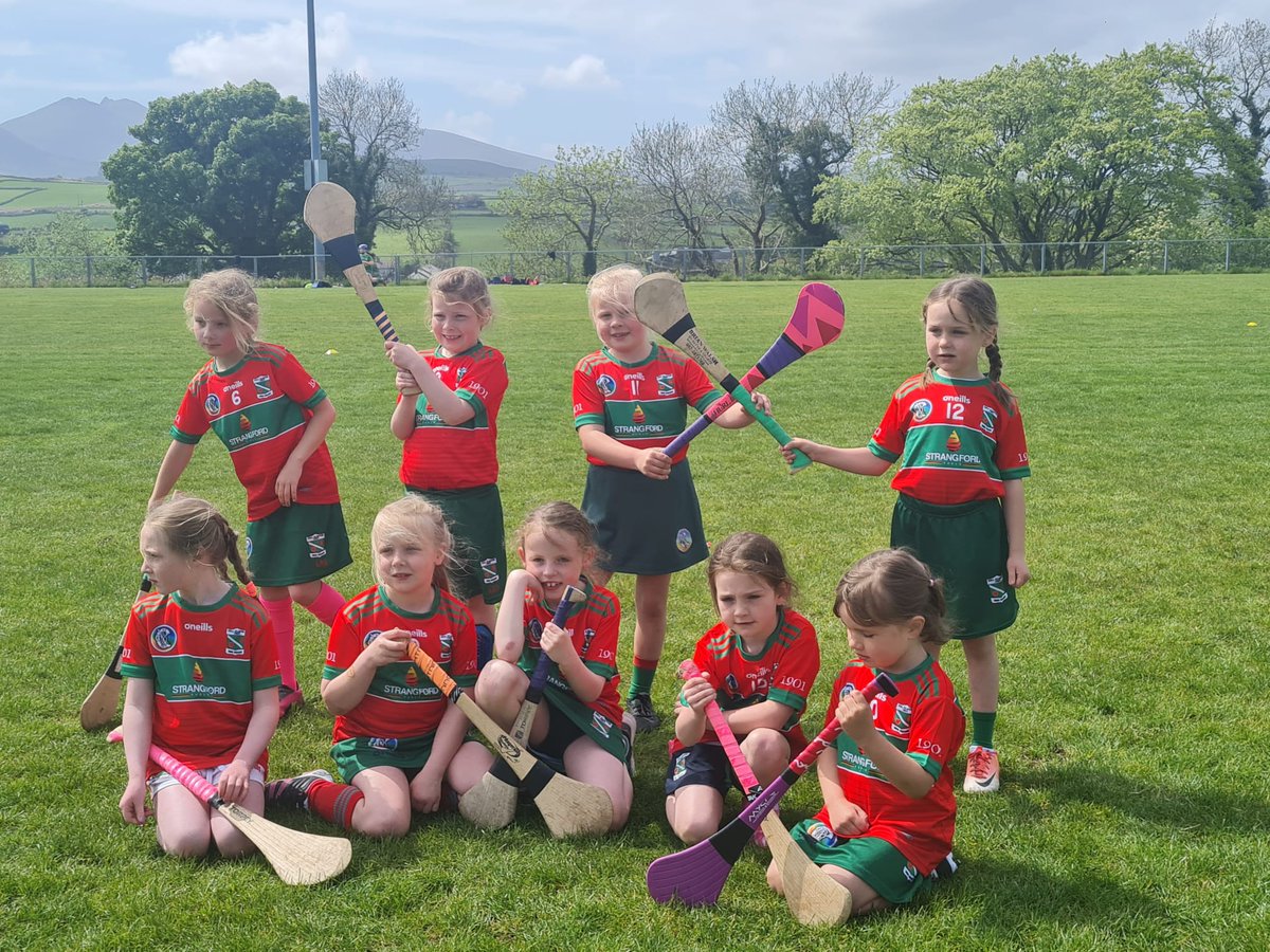 l_mc67's tweet photo. Getting up early on a Sat to go to a blitz with these wee camog's was well worth it, some craic outta them n the camogie coming along nicely #redngreen #kbd @CillCleithe1901 @downcamogie_ @UlsterCamogie @OfficialCamogie https://t.co/v10f7MG8Kx