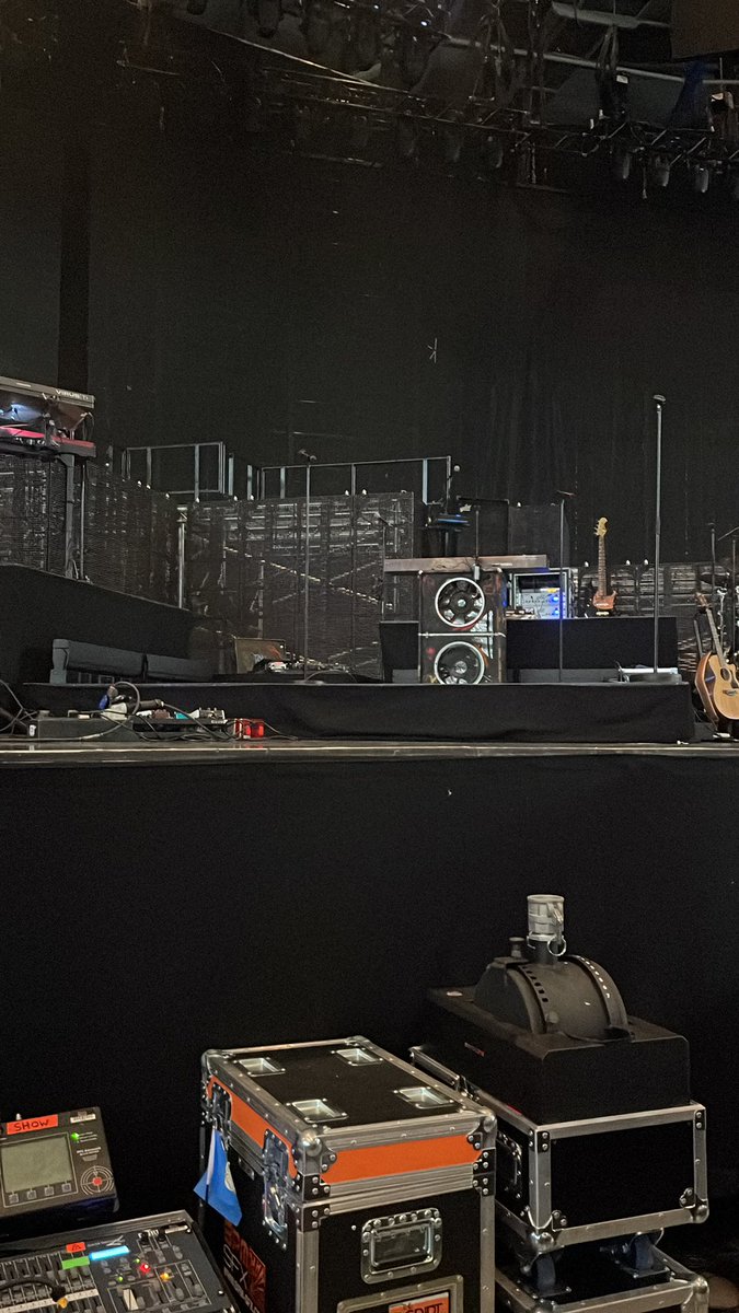 Back in our fave place ❤️ #TalesFromTheScriptTour  <a href="/thescript/">the script</a>  <a href="/TheScript_Danny/">Danny O'Donoghue</a> <a href="/glenofthepower/">Glen Power</a>