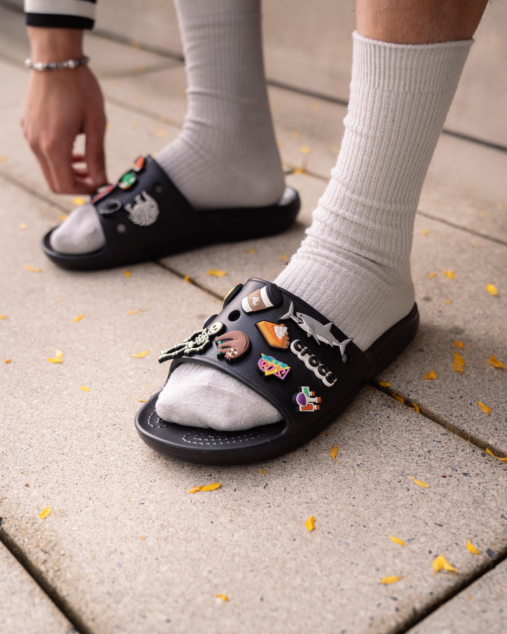 Foot Locker on Twitter "Ultimate weekend vibes! Crocs Slides for that