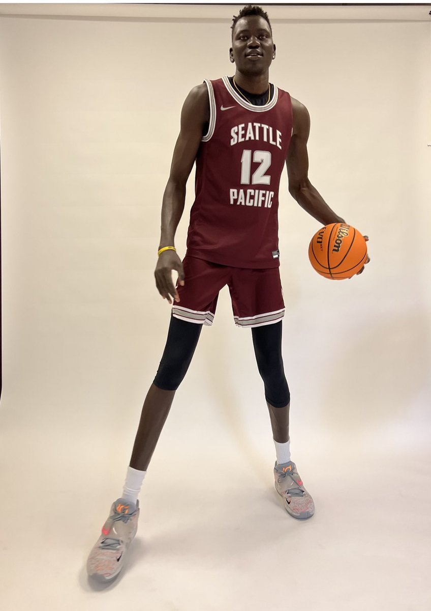 jamesdeng_'s tweet photo. After an official visit to SPU and having a great conversation with coach Leep Grant, I’m extremely blessed and grateful to receive an offer from Seattle Pacific University.Go Falcons 💪🏾@SPU_Basketball @keffaz https://t.co/6LBqw6L2Ye