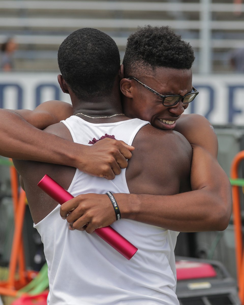 BRONZE for the mens' 4x100! 🥉

<a href="/bisquick_bryce/">Gear 5 Fave</a>, <a href="/1binofreebandz/">Money Bino</a>, <a href="/Bsteed__/">Bryson</a>, and Logan earn 6 clutch points with a time of 𝟒𝟏.𝟏𝟕.

#ASUNTF I #GoBigE