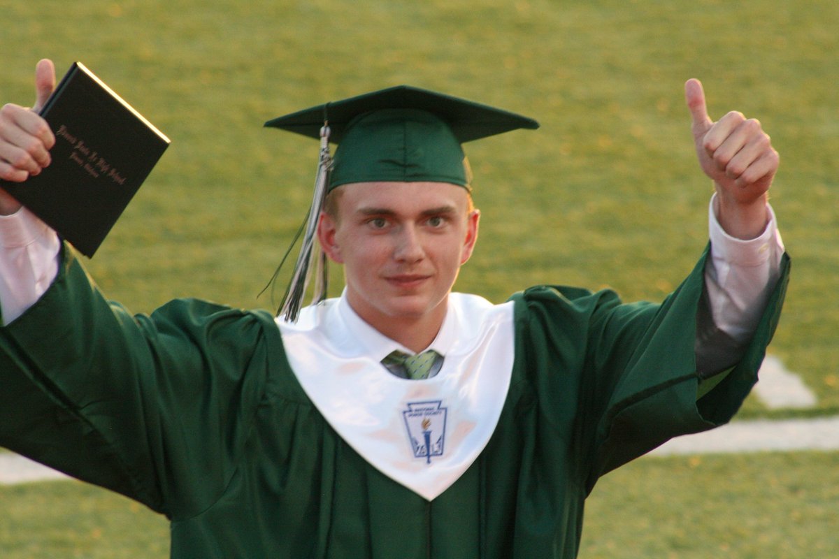 RogNShan's tweet photo. Our baby is an alum! https://t.co/iw0mkPknmx