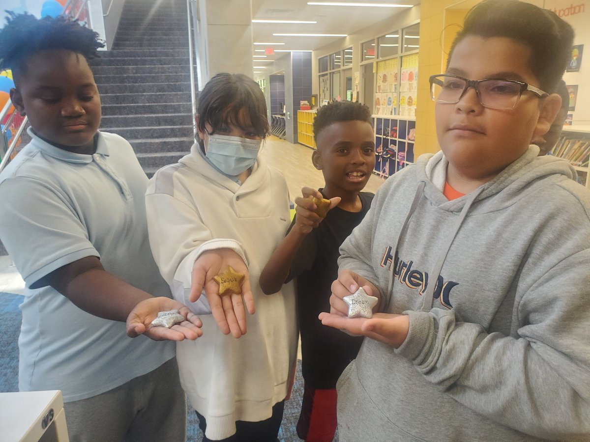 Goth3distance's tweet photo. IMAGINE, DREAM, and BELIEVE is the message we pushed as our students prepared to master the STAAR. @RGVReaderLeader @Curry_NJ @MrsGarcia_Jacks https://t.co/xPL8PUZRsA