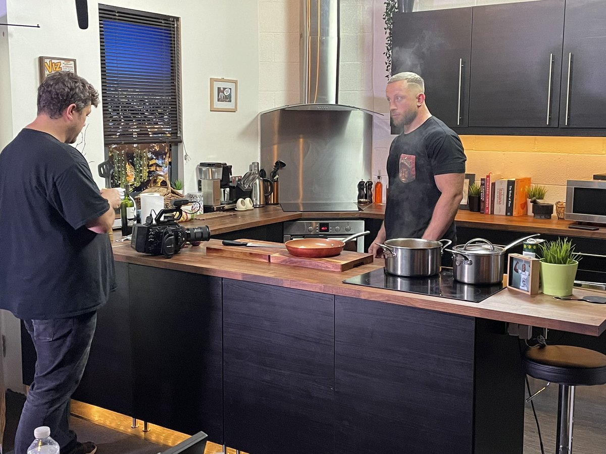 QuStudios's tweet photo. The awesome Max Lahiff shooting two episodes of his cooking show for @RugbyPass at Qu Studiosโ kitchen set a while back. What he both episodes on YouTube now! https://t.co/pSlR90nE43
#MaxLahiff #Cooking #QuStudios #KitchenFilmStudios https://t.co/eTWjKXrOZ2