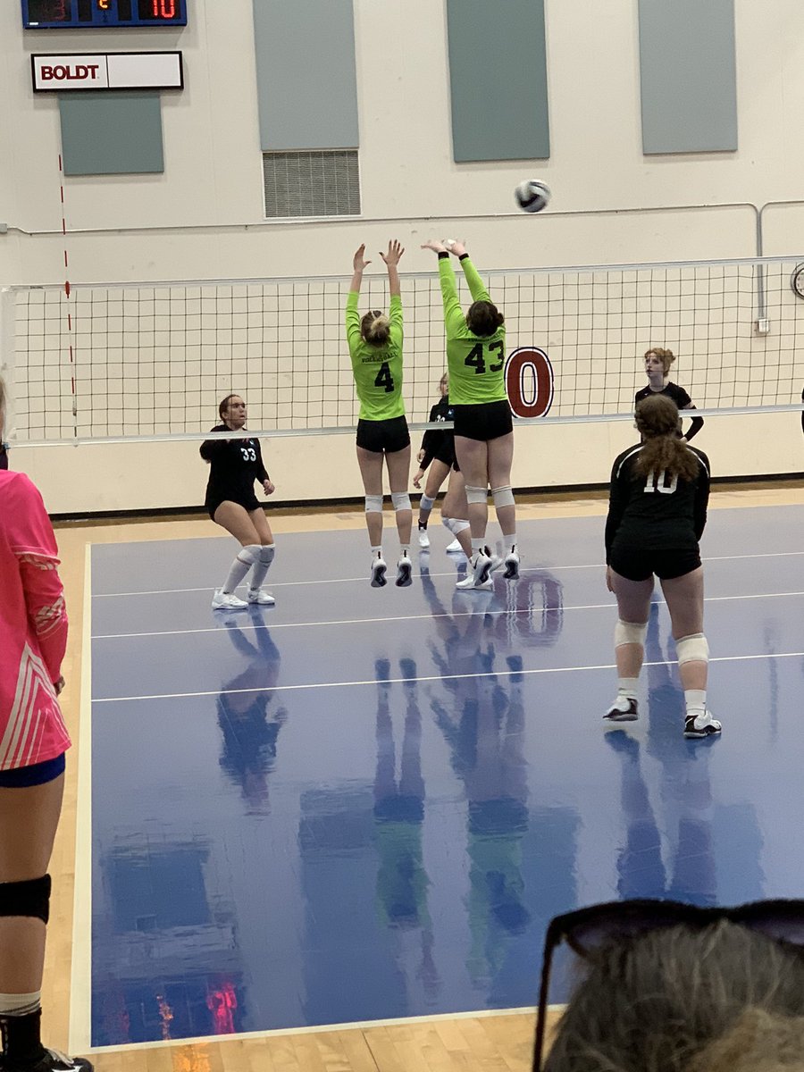 MNSassy's tweet photo. Last weekend for 16U JO volleyball 🏐. #GoVenom https://t.co/ouwy5ZJKs5