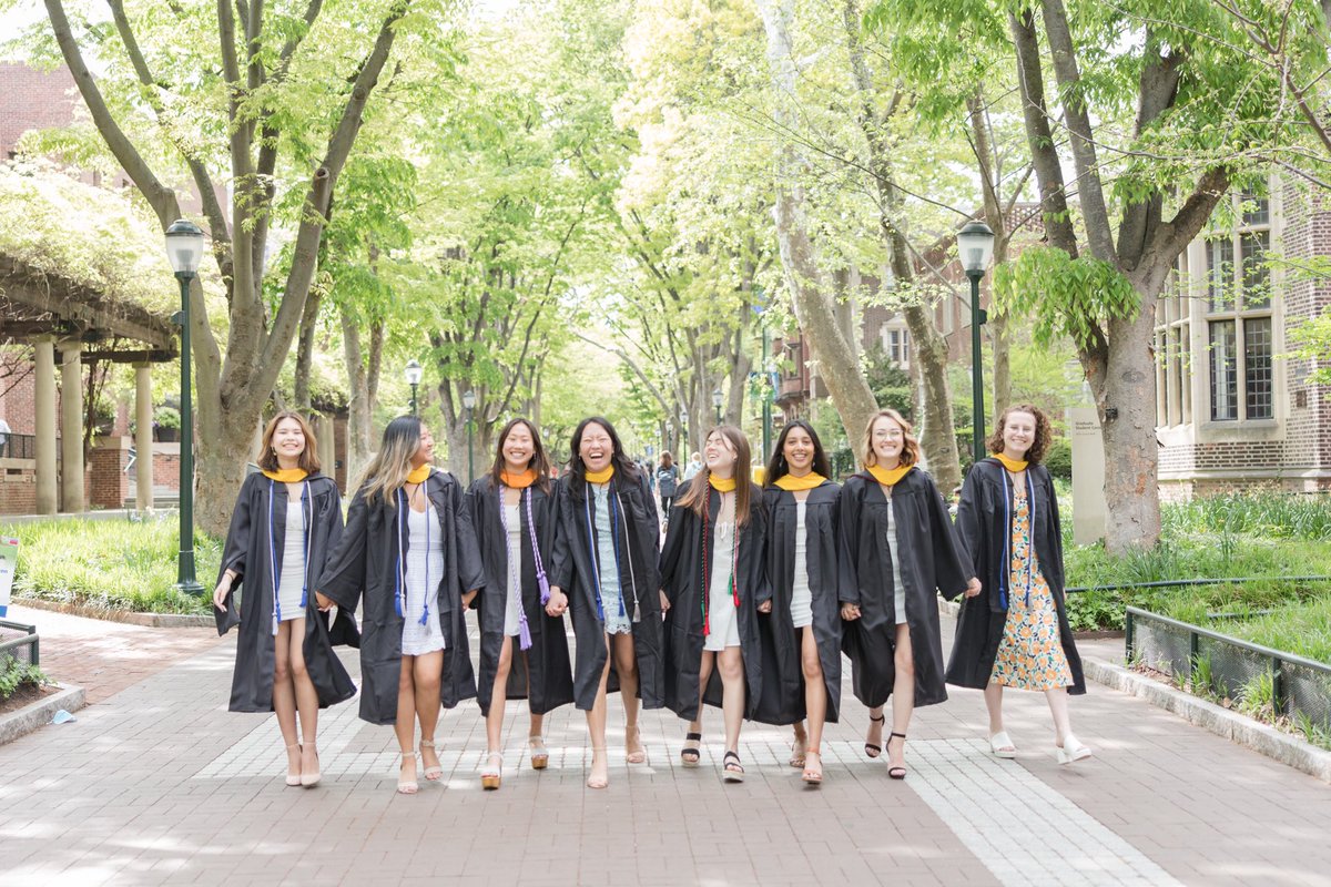 BoweRegina's tweet photo. #PennEngGrad #PennEngineeringProud https://t.co/3nPbwHjRwr