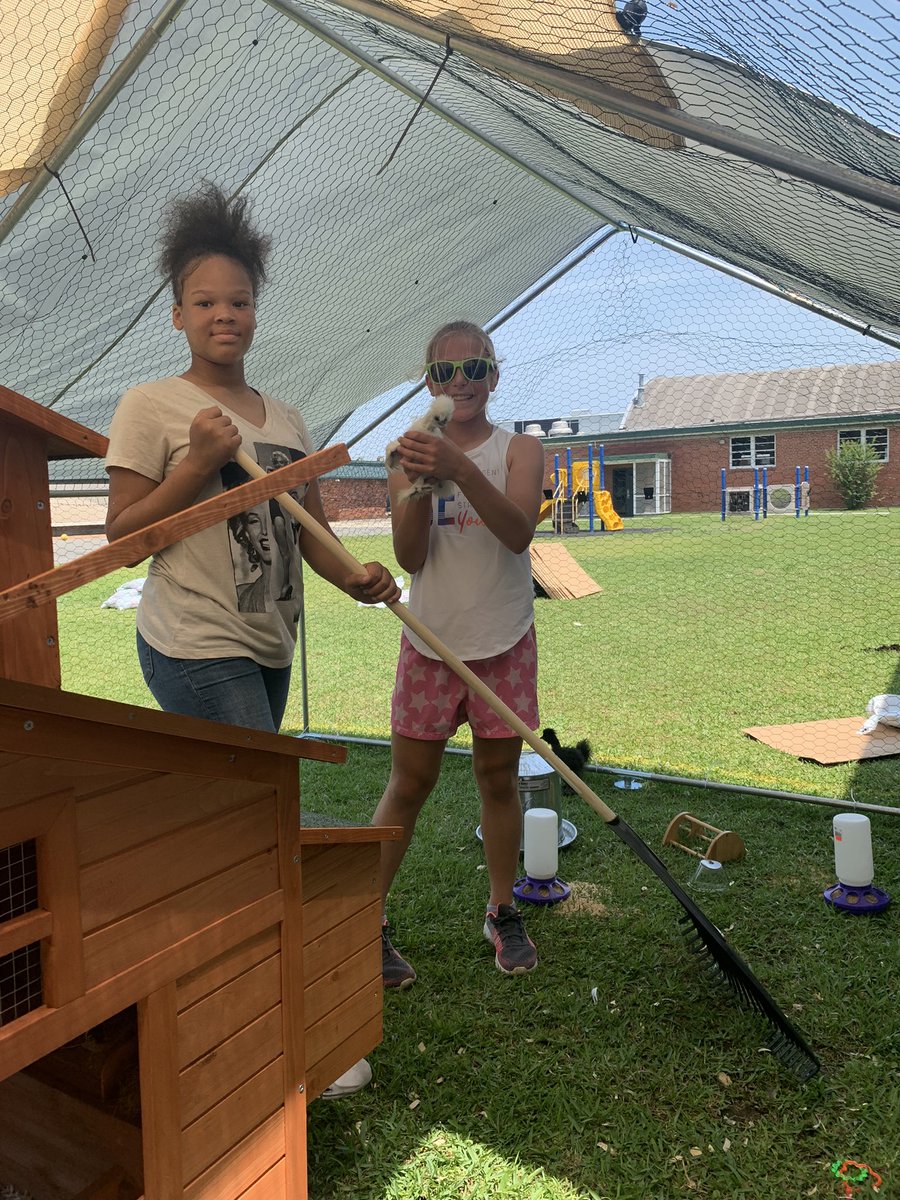STEM_WASHINGTON's tweet photo. Scholars, Saturday & School! Learning beyond the classroom walls. #Lagniappelearning
#stemchicks https://t.co/uYuan4im7U