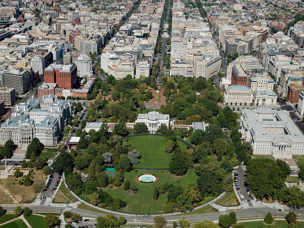 ProsperityKenia's tweet photo. The White House
๐ Washington, D.C. ๐๏ธ๐บ๐ธ
๐๏ธ๐งฑ 13 October 1792
๐งฑ๐๐จ James Hoban
๐ช๐๏ธ๐๏ธ 1 November 1800
๐ผ๏ธยฉ๏ธ Carol M. Highsmith / Buyenlarge ๐ผ๏ธยฉ๏ธ Patrick Semansky / AP Photo ๐ผ๏ธยฉ๏ธ iStock / Getty Images Plus โน๏ธ INSIDER ๐ฐ https://t.co/qTJ38ej6tk
#SaturdayStyle2ยณโช๐๏ธโซ๐ญโฉ๐จโฌ https://t.co/4cM78B3aBi