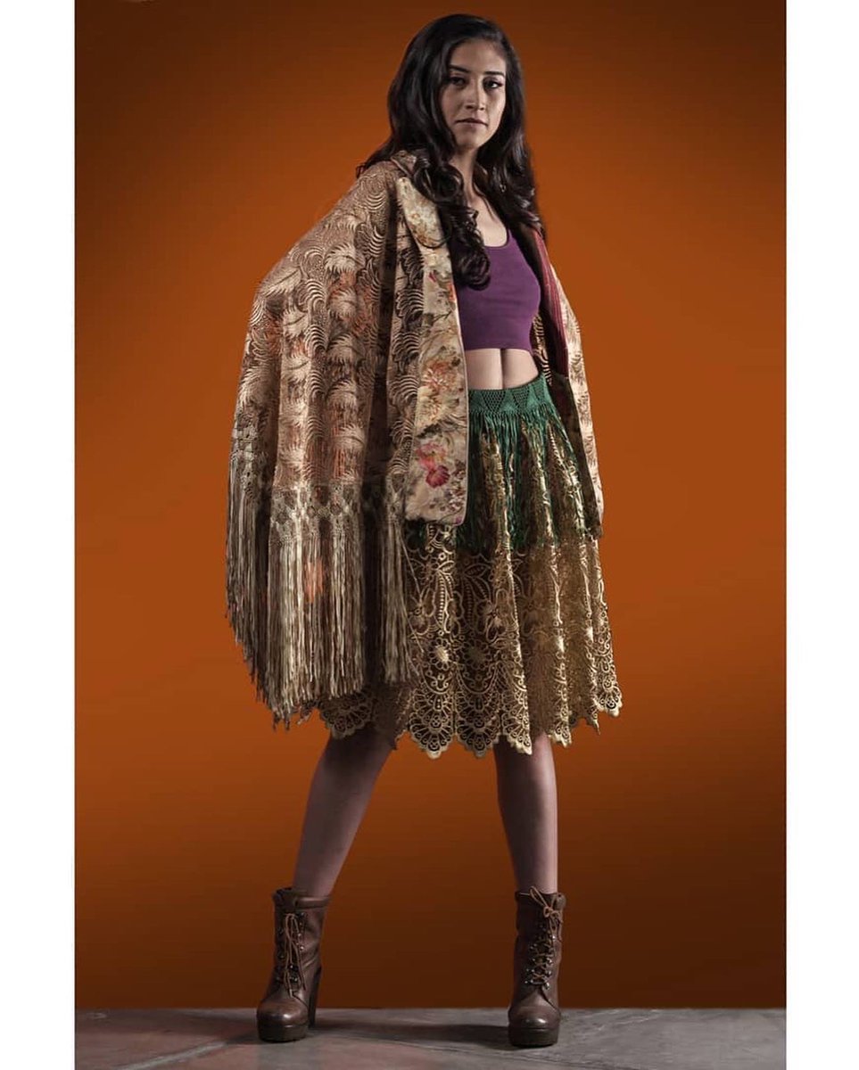 Shopperbird1's tweet photo. Upcycled poncho anyone? https://t.co/RLkn9pTIaF