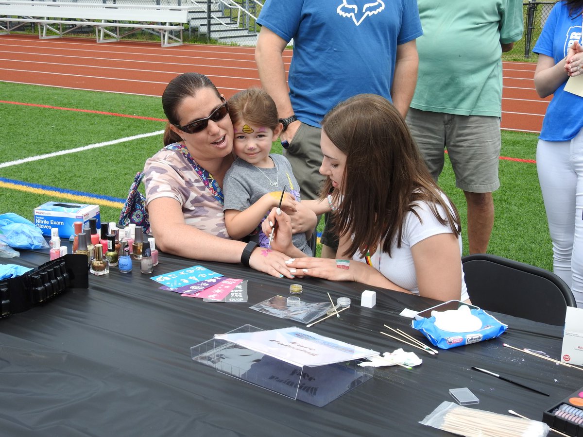 CommackSchools's tweet photo. A joyous community event that brought us together to celebrate all cultures - along with family fun and an educational twist! #CommunityUnity #MulticulturalFestival #CommackHighSchool #CommackSchools #MulticulturalCommittee #ThankYouVolunteers #MrsBoritz https://t.co/g7aOiuQCKs