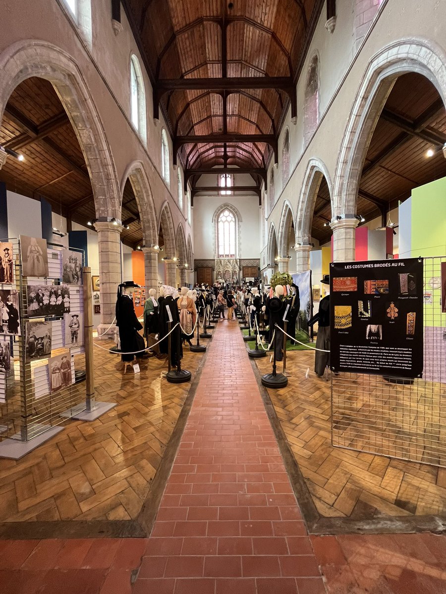 JuEtche64's tweet photo. #jantzihadi 2022 Biarritz : #Maritzuli Konpainia présente les #costumes de Basse-Bretagne au Musée Historique ! Gizioù Breizh Izel
@Ville2Biarritz #Bretagne #paysbasque @regionbretagne https://t.co/nQmwaHMe2H