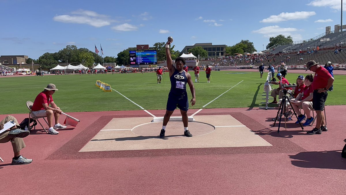 Coach_RBradshaw's tweet image. Thank you @Kenny_Burgess04 for all your hard work for the past 3 years! 2x District Champ, Area Champ, Regional Champ and State Qualifier, and @KC_BoysTrack shot put record holder.. Heck of a career for the KC Throwing Crew.. we will miss you #KCTC