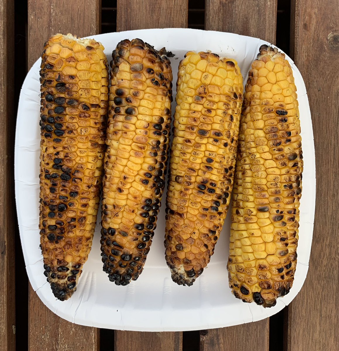 kandelnirmal's tweet photo. पोलेको मकै देखे पछि को कसलाई खान मन लाग्यो लौ भनम त? 

#KandelKitchen #BBQCorn https://t.co/KlUSGSF79t
