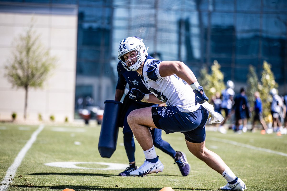 dallascowboys's tweet photo. 🔒 IN! 

#EarnTheStar | #DallasCowboys https://t.co/T6KNrsKrAX