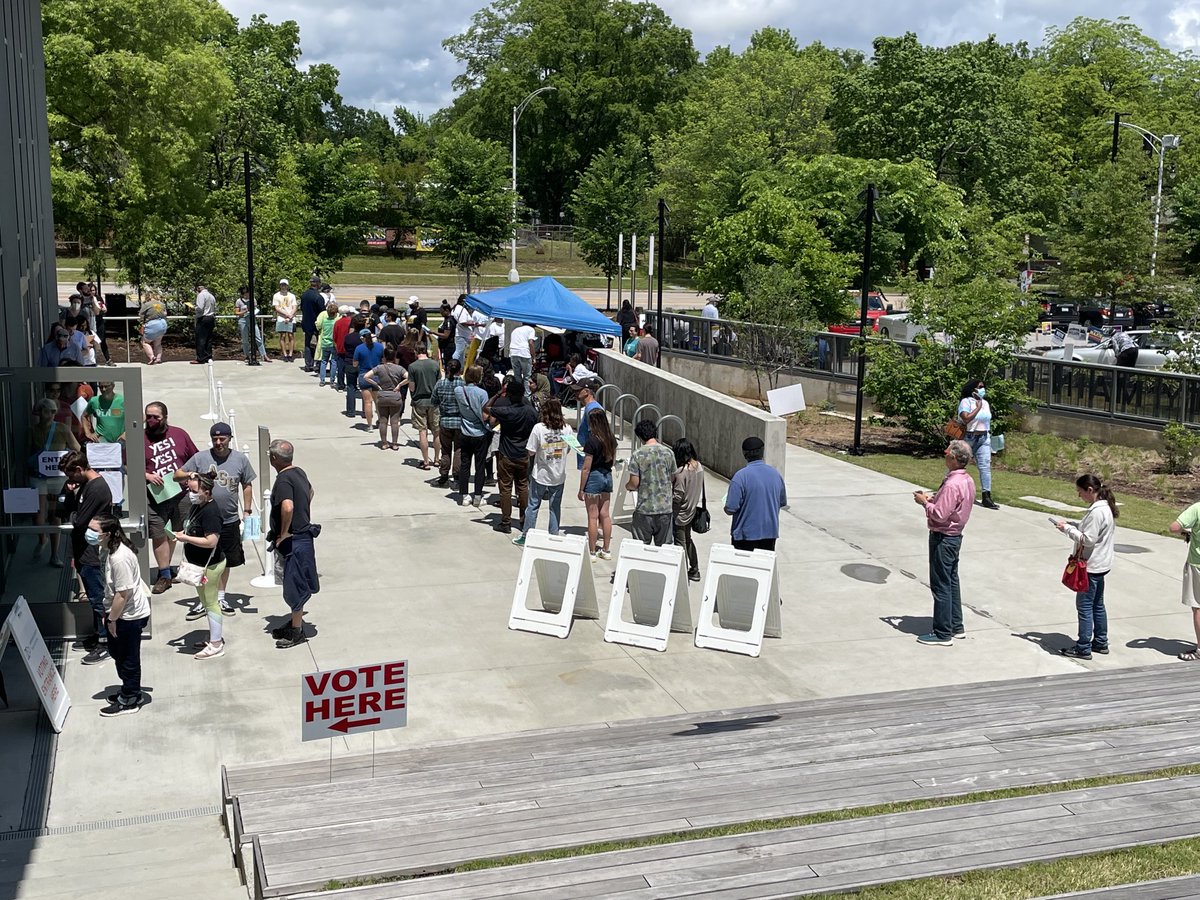 JacobsforDurham's tweet photo. One more hour of Early Voting!!!Come on out and vote for all the great PA endorsed candidates!!!
#PAPac #dcovotes #votedem#progressivedems https://t.co/ahU2b8uy4O