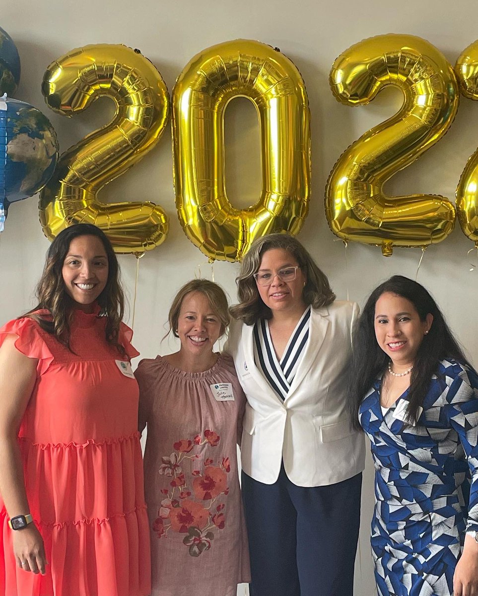 MsAdriVCharun's tweet photo. #unitingourworld #classof2022 @Smith_Seabees @ParticipateLrng https://t.co/DhSL5nmqsY