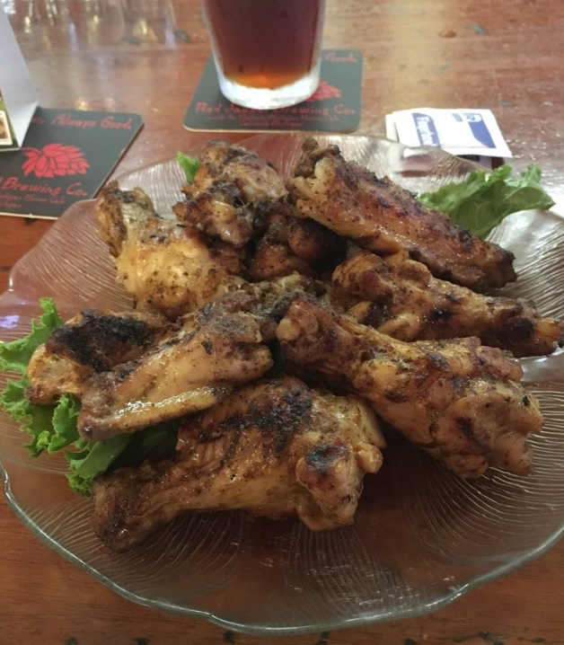 MichiganPub's tweet photo. Wing it with us this #Weekend! 🍗💜
-
We are now open for DINE-IN in addition to takeout! 
Call and place your takeout order! (906) 337-1910
.
.
.
.

#MichiganHouseCafeandBrewPub #PubGrub #MIEats #BrewHouse #Burgers #Foodie #EatLocal https://t.co/rur9EkxHic