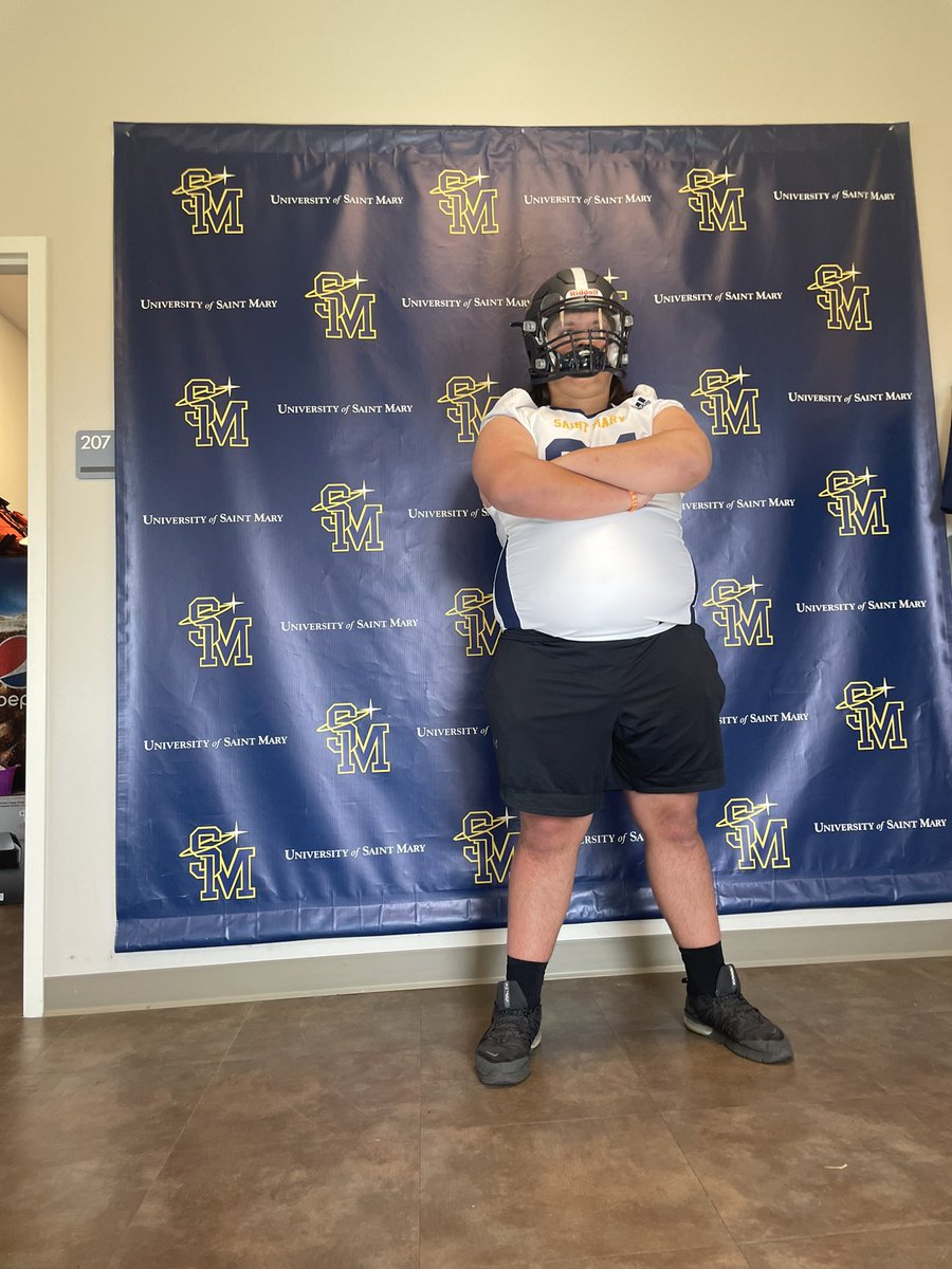 TreyntonB's tweet photo. I had a great time on my visit at the University of St. Mary thank you to the coaches and the school @FathereeAdam   @Spire_Football https://t.co/xC2WeXs5nC