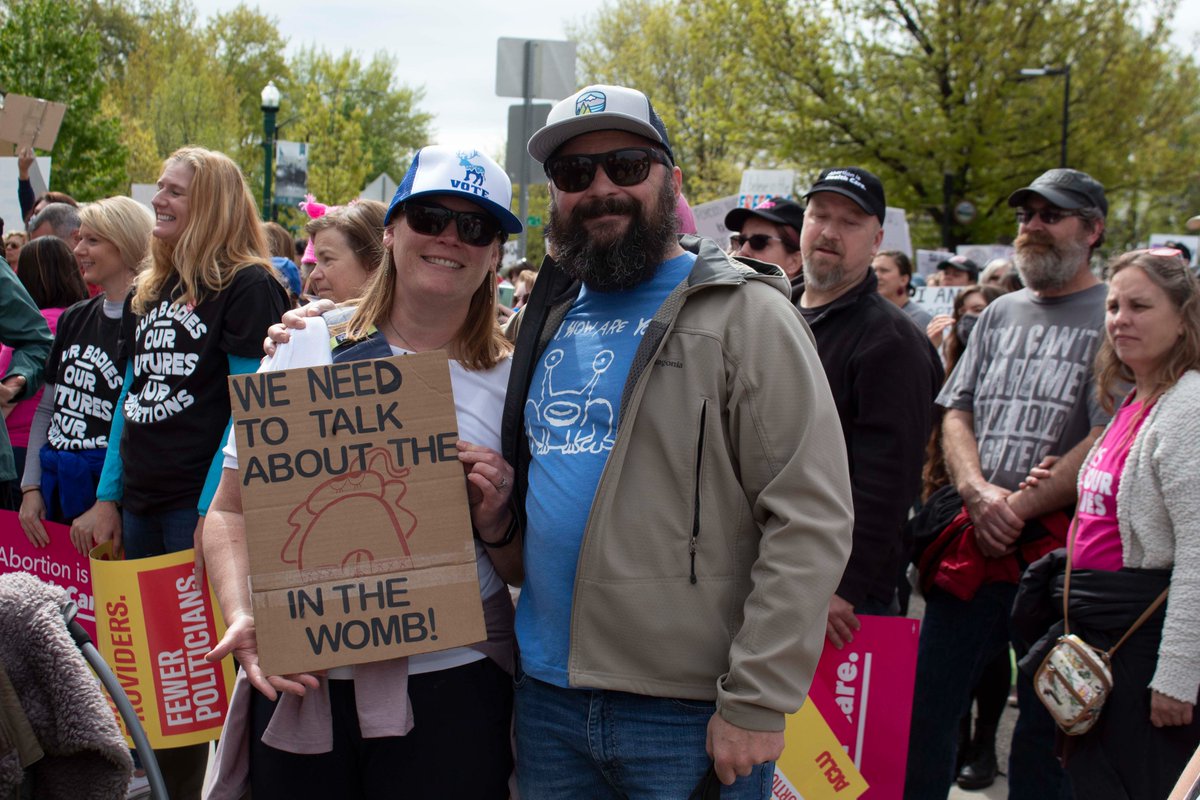 IdahoDems's tweet photo. We should all have the freedom and power to control our own bodies and our own lives. Idaho Democrats will fight like hell to protect abortion access. 
#BansOffOurBodies https://t.co/alE4Vzsp4L