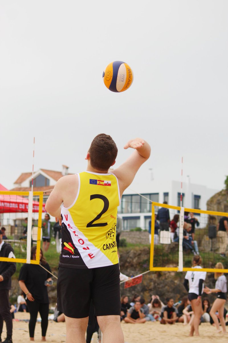 VPvszone's tweet photo. MASCULINO

🥇  Hugo - Andrés 
4°.  Erik - Alex 
5°.  Guille - Javi 

💪🏐🏖️🦈
#VoleyPlaya #Vszone #Bezana #Cantabria https://t.co/nBViHalcX7