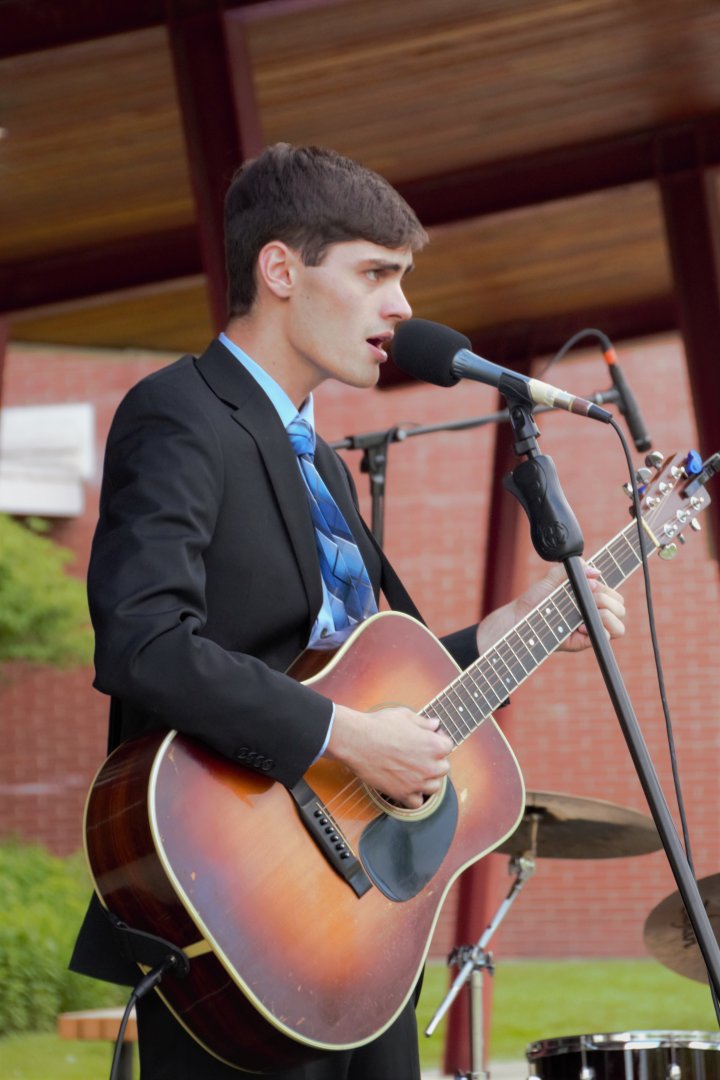 MMA_NJ_'s tweet photo. ONE WEEK AWAY! Dessert and Jazz, 5/21/22 6pm on the MHS front lawn. Madison Music &amp; Arts premiere fundraiser. Reserve your spot now at 
https://t.co/lvDiCOmaxg #madisonnj #madisonstrong #musicandarts #mma https://t.co/ZXtmNhC5ot