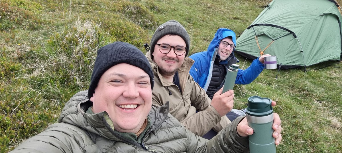 Mike_Frazer's tweet photo. When you're a eurovision fan... but also wild camping on Dartmoor...

(We couldn't get a bigger TV...!)

#eurovision #Eurovision2022 #bbcEurovision https://t.co/61YJzWIxUH