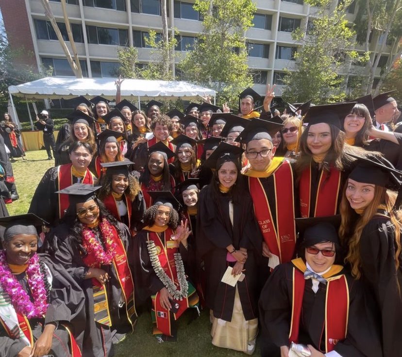 youngharpo's tweet photo. say the price went up on three! 🥳💰 #USCAlum #Annenberg #NewEraOfJournalist ❤️💛✌🏾 https://t.co/MyoB4qafI1