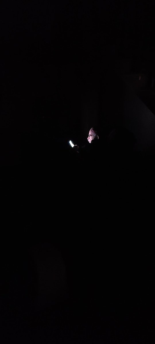 I call this one, "Modern Man in a Power Outage"

#mbweather #mbhydro