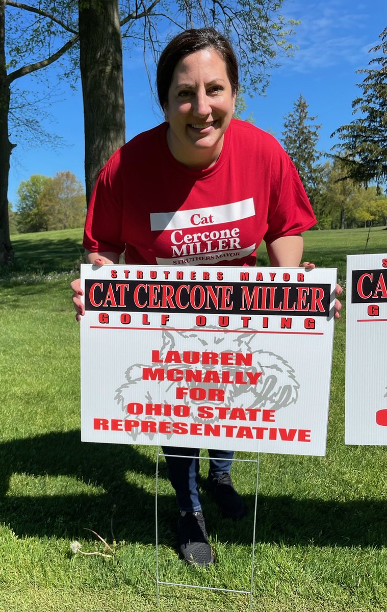 lmcnallyytown's tweet photo. Good luck to the golfers today playing in #Struthers Mayor’s golf outing. Love supporting everything she’s doing for the city. https://t.co/cTBFZ2gvKf