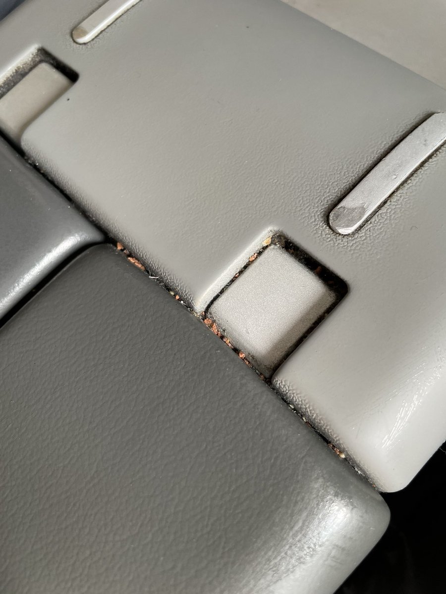 Thanks <a href="/AmericanAir/">americanair</a> for the thorough cleaning on todays flight!  Definitely no disinfecting here!!