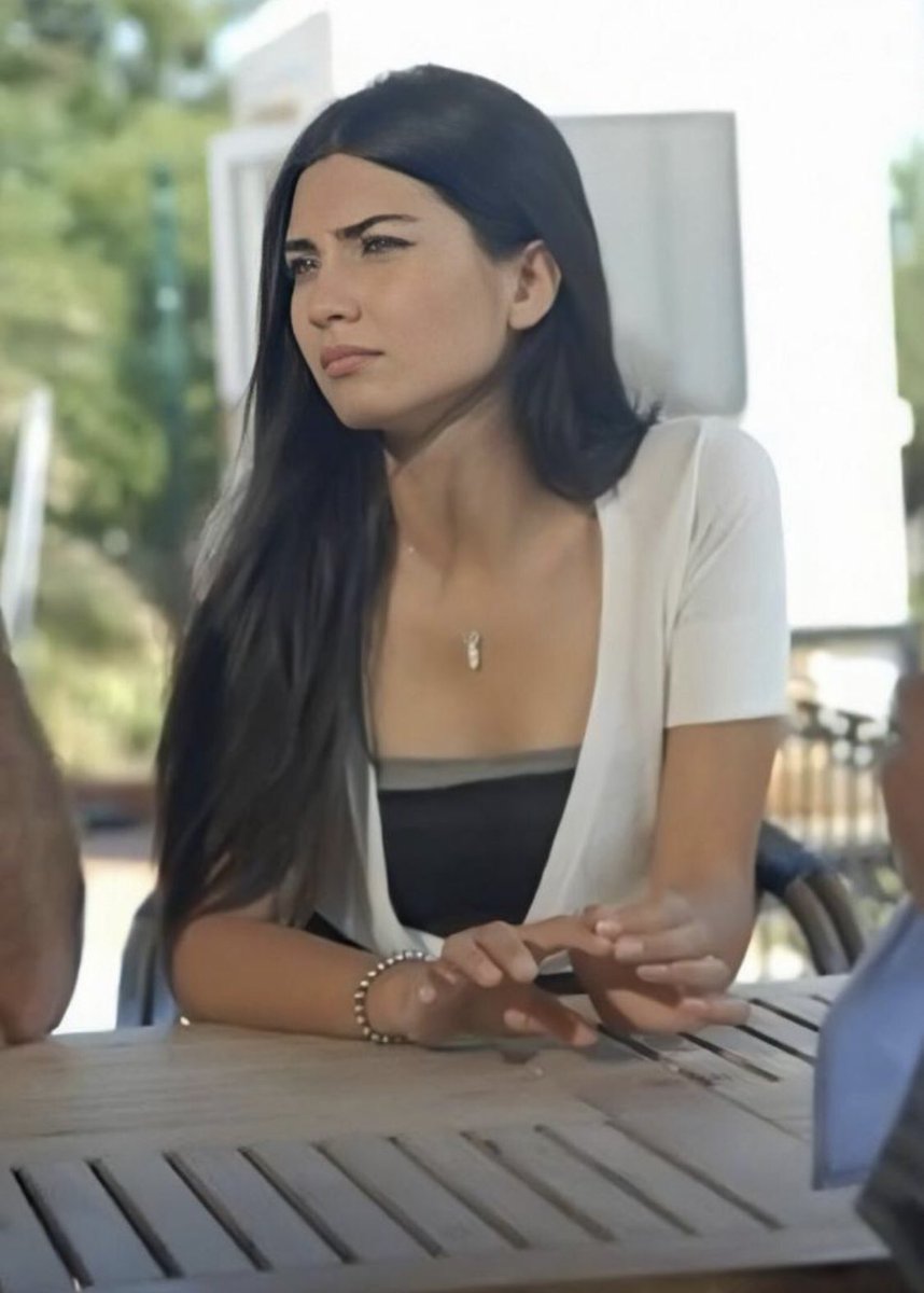 Tuba Büyüküstün 🇽🇰 tweet media