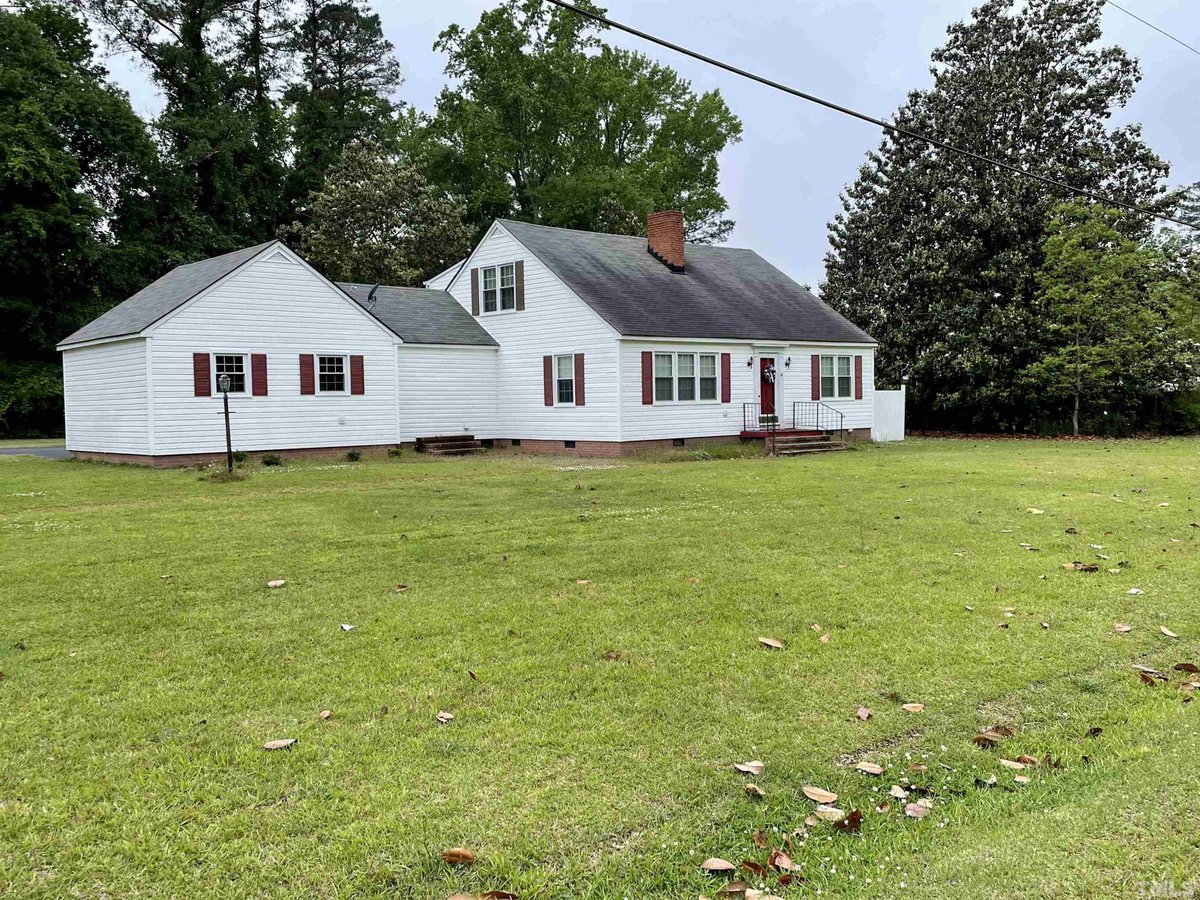 hinesbeth's tweet image. I have a new #listing in #Kenly #NC  tour.corelistingmachine.com/home/LDHPPF