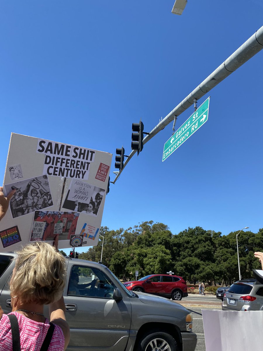 kimballscott's tweet photo. we are the overwhelming majority!
#momsbychoice, #studentsforchoice, #dadsforchoice, #teachersforchoice, #techiesforchoice, #grandparentsforchoice & more....
https://t.co/sdfOfG5Ruk https://t.co/x0bPsEPnqQ