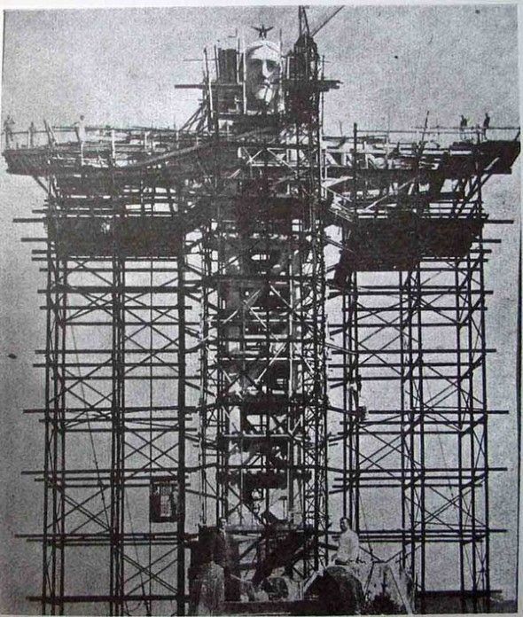 historydefined's tweet photo. Jesus Christ from Rio Being built https://t.co/Th2fwTPBqS