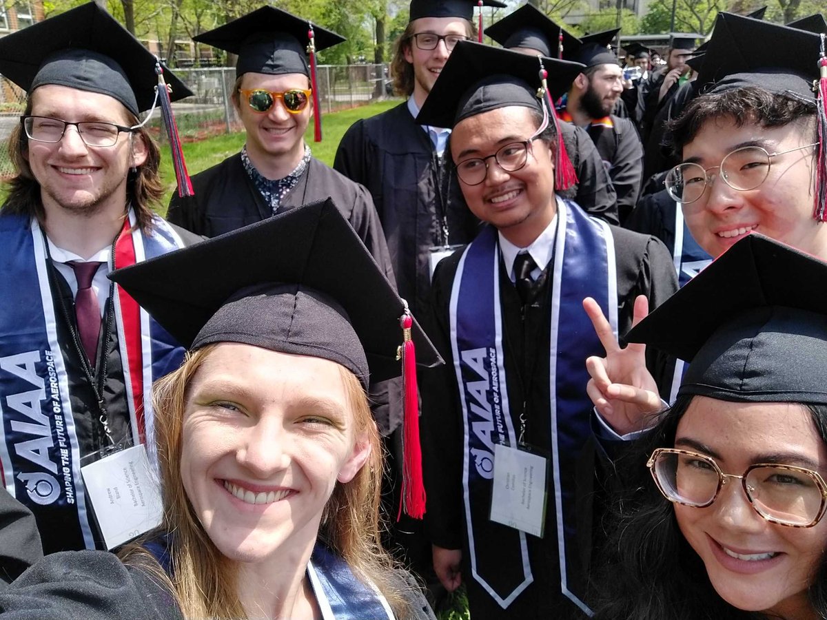 SineadOS1's tweet photo. My amazing students are graduating!! So bittersweet. And all of them in their aerospace @aiaa stoles 🥹

So sad to see them leaving, but... the aerospace industry just gained some insanely great minds. I'm so happy! Go @illinoistech! 🚀🚀 https://t.co/0J72WAPpyb