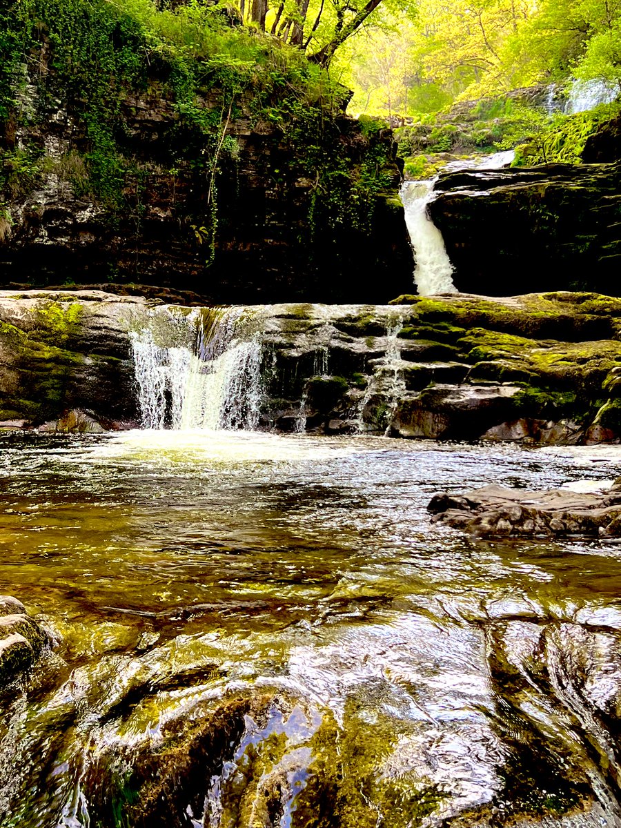 atiyaalam's tweet photo. The four majestic Brecon Waterfalls #southwales #brecons #breconbeaconnationalpark #waterfalls https://t.co/W2OBtXIFHw