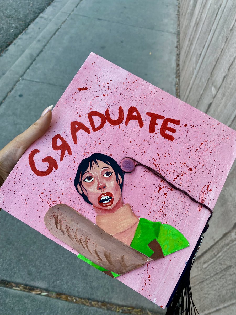 icedchaiwithoat's tweet photo. she do be having a bfa in studio art with a focus in 3d and extended media and minoring in administration and on the arts ambassador leadership board https://t.co/Ry4EVB22re