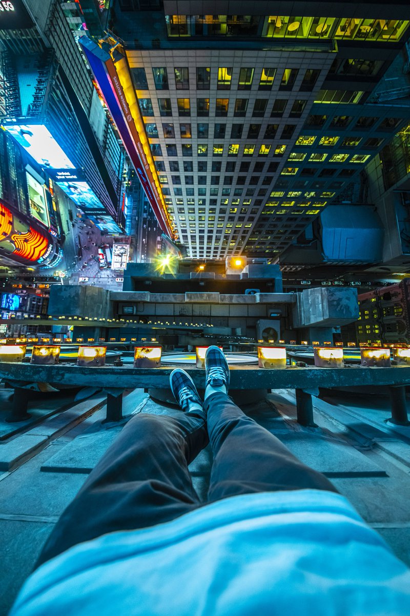 DrifterShoots's tweet photo. Moments I watched over Times Square https://t.co/HF93VBa783