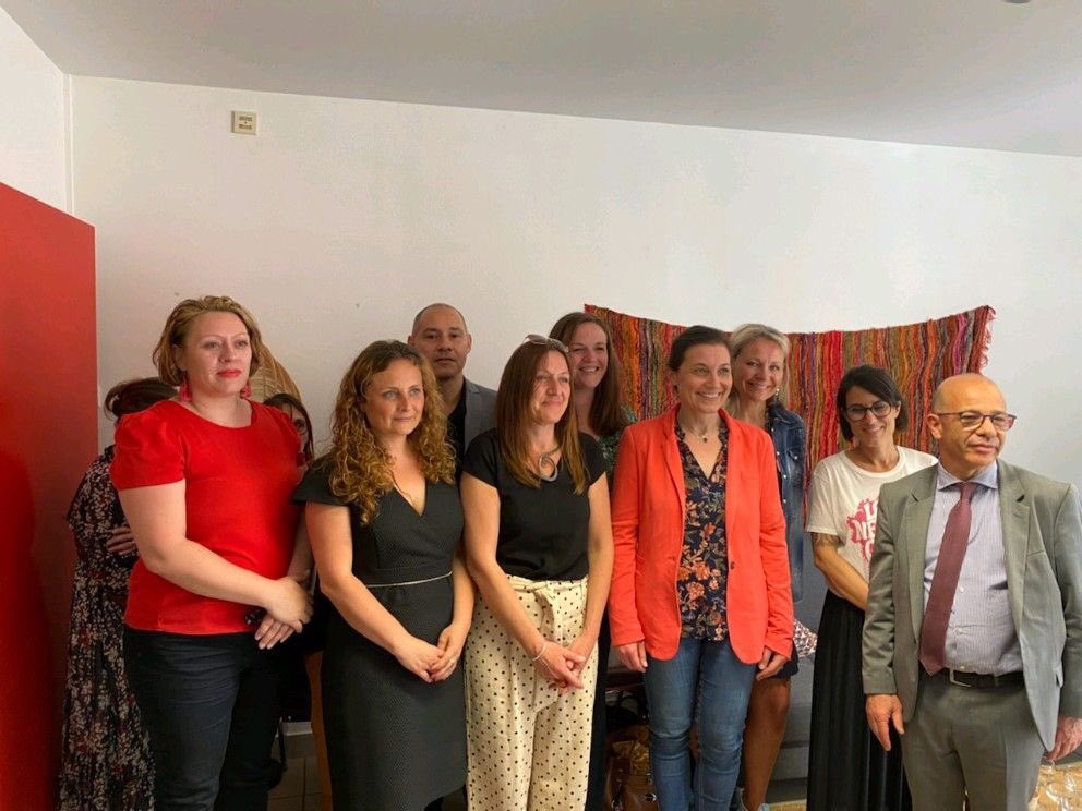 clement_thierry's tweet photo. Inauguration des locaux de l’association les enfants de bohème pour développer le parrainage en protection de l’enfance https://t.co/gGa1MkSqxP