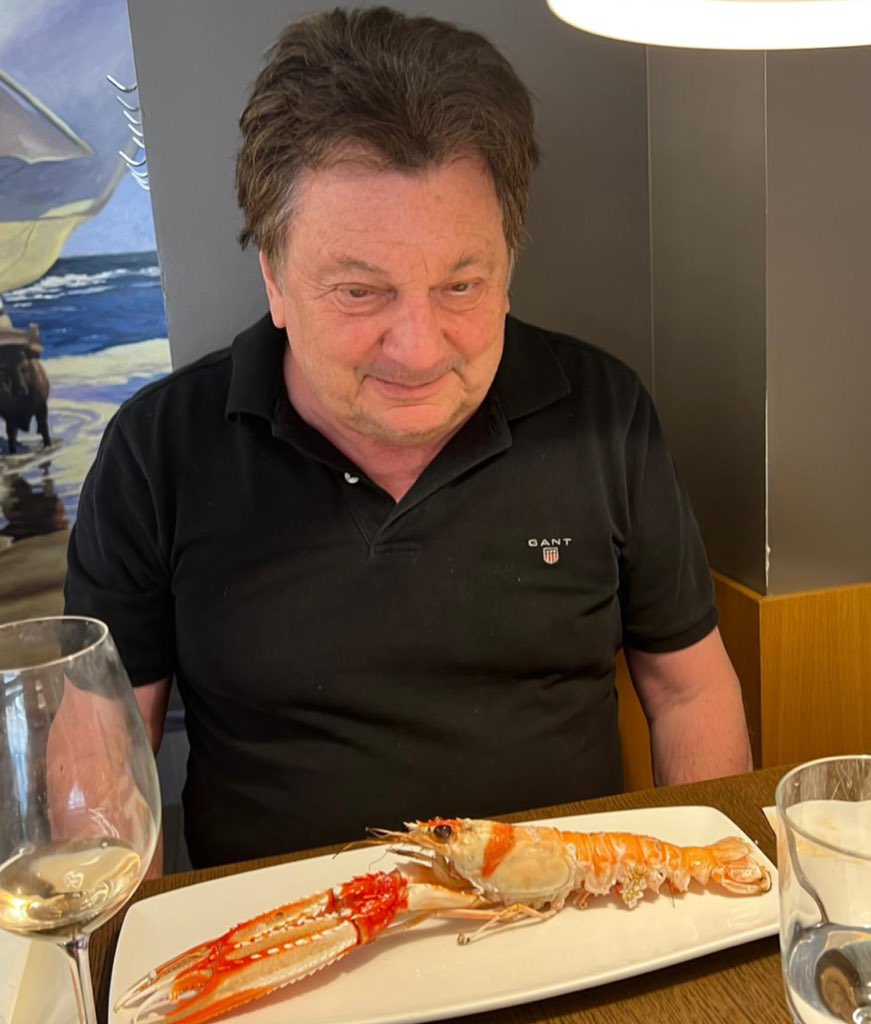 Eşim Linda gözlerimdeki parıltıdan etkilenip habersiz çekmiş. Tabii ki aklımda onunla Berkeley’deki ilk buluşmalarımızı yaptığımız kafe var.