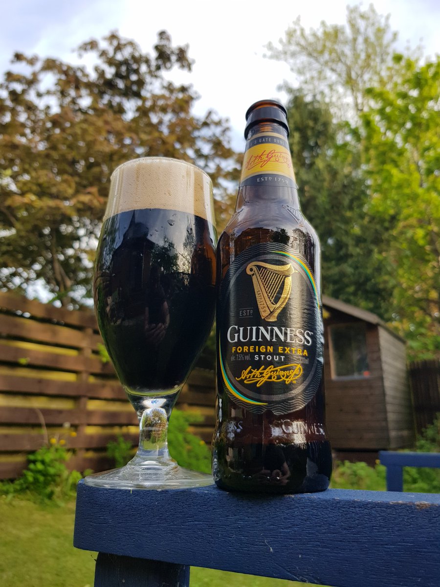 icrawford17's tweet photo. #guinnessforeignextra 7.5% 🇮🇪 #guinnessforeignextrastout #guinness #stout #irishbeer #ireland #slàinte #cheers #prost #skál #nazdraví #salute #saúde #kanpai #salud https://t.co/7wsvRFcKKr