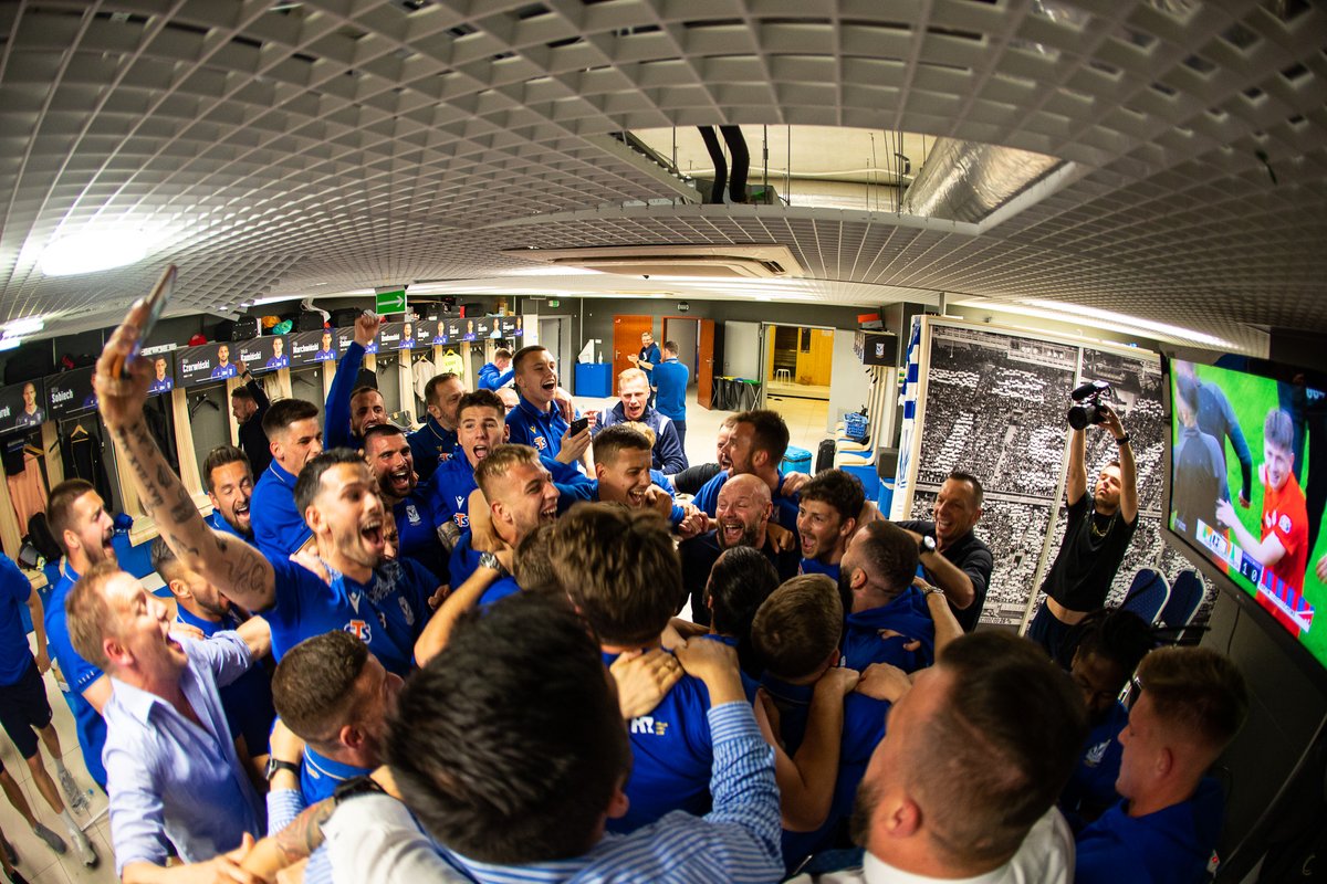 LechPoznan's tweet photo. 🥇 #KOLEJ8RZ https://t.co/tIhy8c3kAI