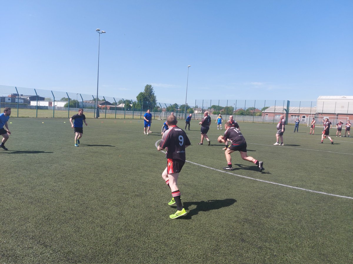 x_warrington's tweet photo. What a great day in Warrington for the X League grand prix
Some scorching play to match the weather🌞🌞
Well done to Warrington warriors player of the tournament 
Tom Graham
Massive thanks to Oldham Owls and Saddleworth for coming down 👍
@LdpTransport 
#rugbyfamily
#funinthesun https://t.co/VUNSRxqVXJ