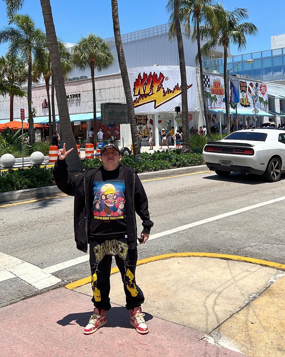 franalations23's tweet photo. Kiy Studio x BAYC 1693 Miami pop up going crazy! Shout out everyone who pulled up and supported 🙏🏻🙏🏻🙏🏻 @BoredApeYC https://t.co/v5RzDGbKcE