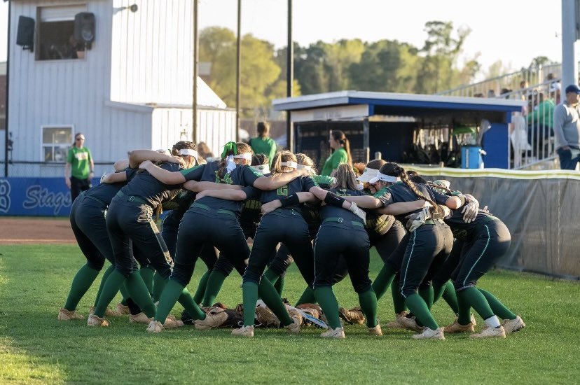 maymay_harrel's tweet photo. it only took 9 innings but we pushed through with a great win!! next up round 2 of lower state…. HERE WE COME LEXINGTON!!! @SHSLadyWave @teamncnewsome #123team https://t.co/nrGpWWrpPQ