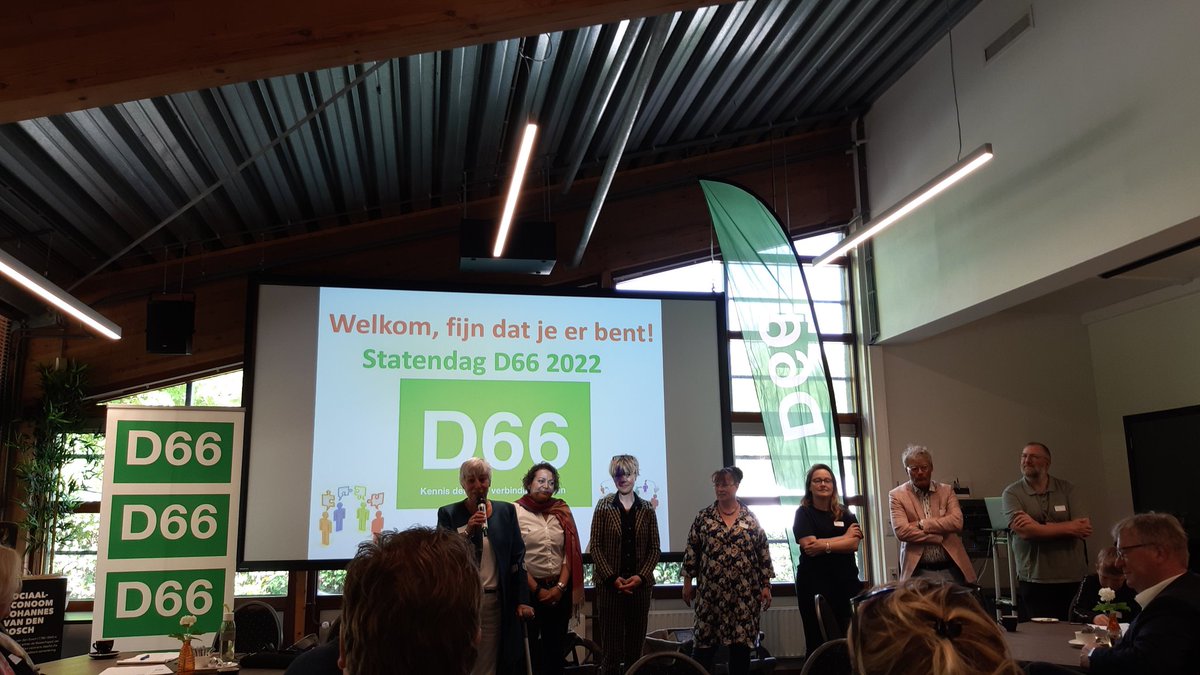TeresaMMar's tweet photo. @D66 #Statendag om 7 uur van huis vertrokken en weer om 19 uur terug maar wat een mooie dag 👌 Bedankt voor de ontvangst en voor de leerzame dag @D66Drenthe https://t.co/bf5Oewtwb3
